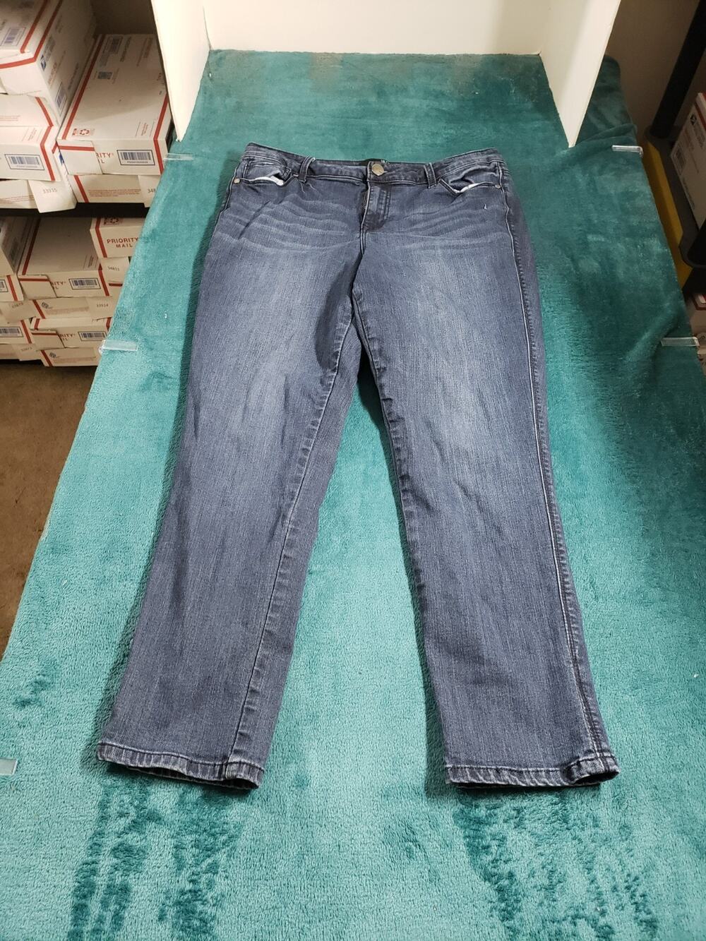 1822 Jeans Size 12 Petite Women Blue Stretch Denim Pants Ladies Mid Rise Skinny